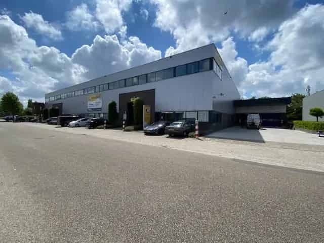 Bedrijfshal Hillegom te huur 1970m² Kantoorruimte Hillegom Zuid