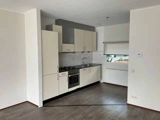 Portiekflat te huur Emmen Centrum 85m2 3 kamers 2007