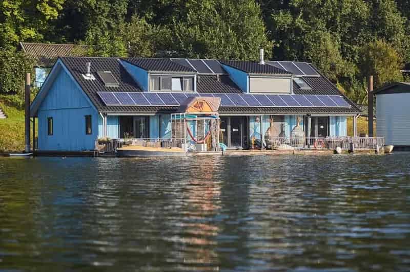 Uniek appartement woonark prachtig uitzicht vaarwater