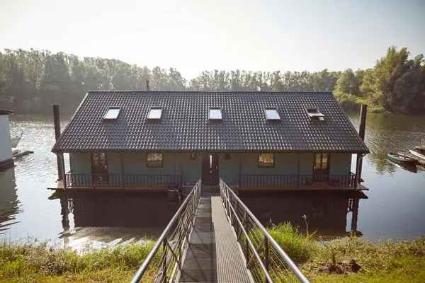 Uniek appartement woonark prachtig uitzicht