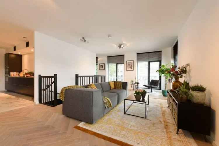 Woonwerkwoning Noordereiland: Luxe Atelierwoning met Kantoor