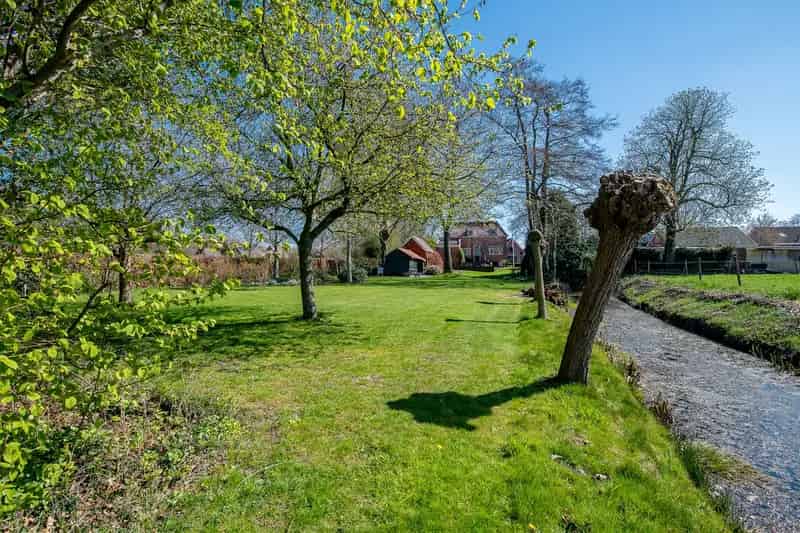 Riant herenhuis Veendam: Ruime woning met grote tuin