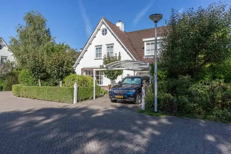 Villa te koop Wilgenpark Leiderdorp 189m2 550m2 tuin
