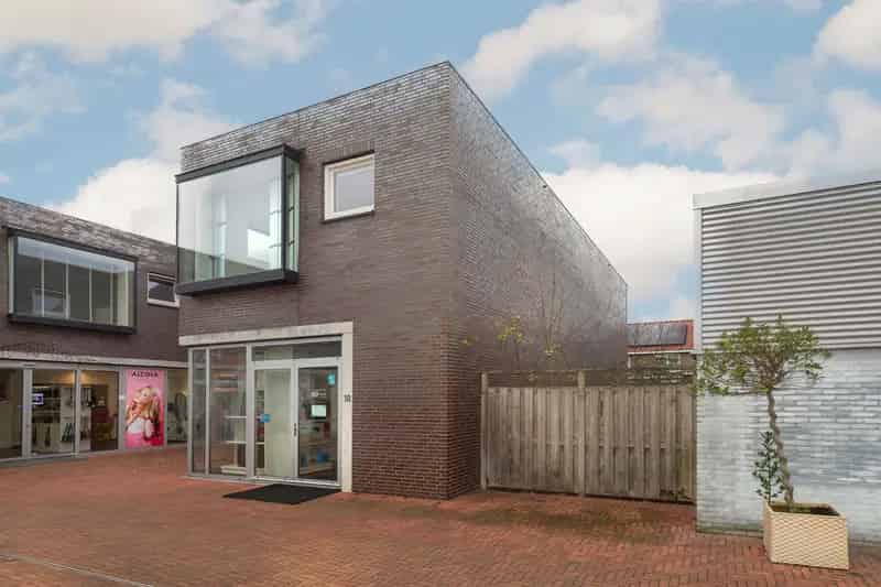 Huis Te Koop , 16A, Prinses Marijkestraat, Stellendam, Zuid-Holland
