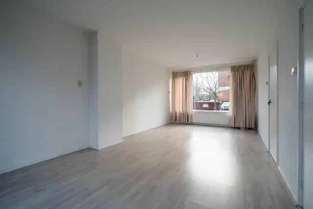5 Kamer Eengezinswoning Hoogezand te Huur