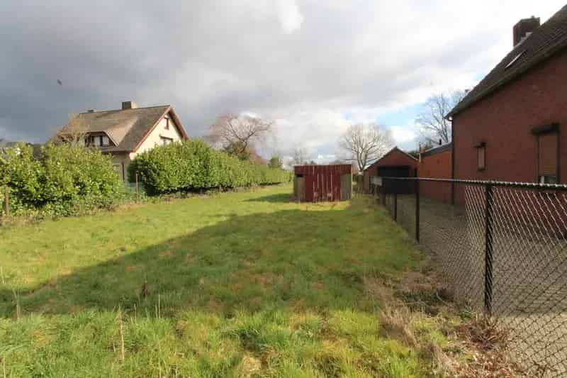 Bouwkavel Sint Willebrord: Ruime Bouwgrond 1135m²