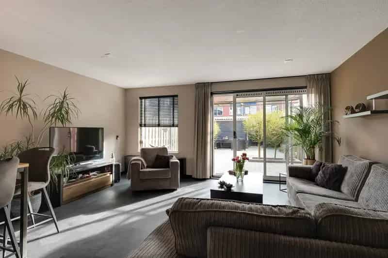 4 Slaapkamers Ruime Tussenwoning Kindvriendelijke Wijk Moderne Keuken