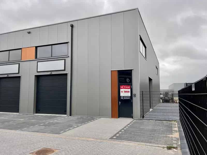 Bedrijfshal De Goorn te koop en te huur