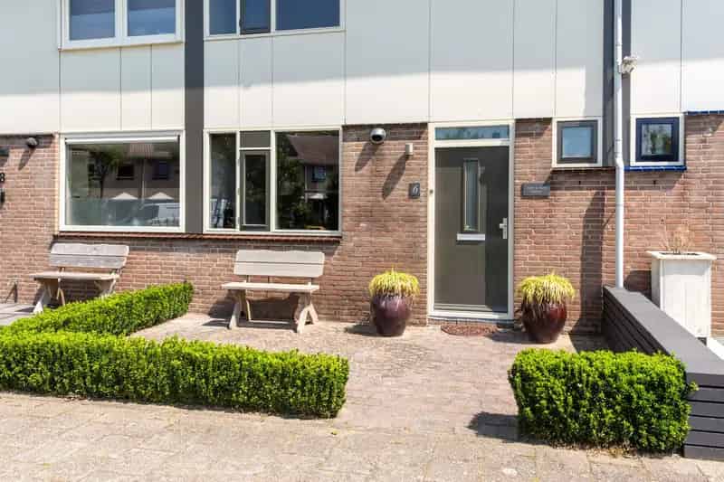 Huis te koop Heemskerk 4 slaapkamers moderne badkamer