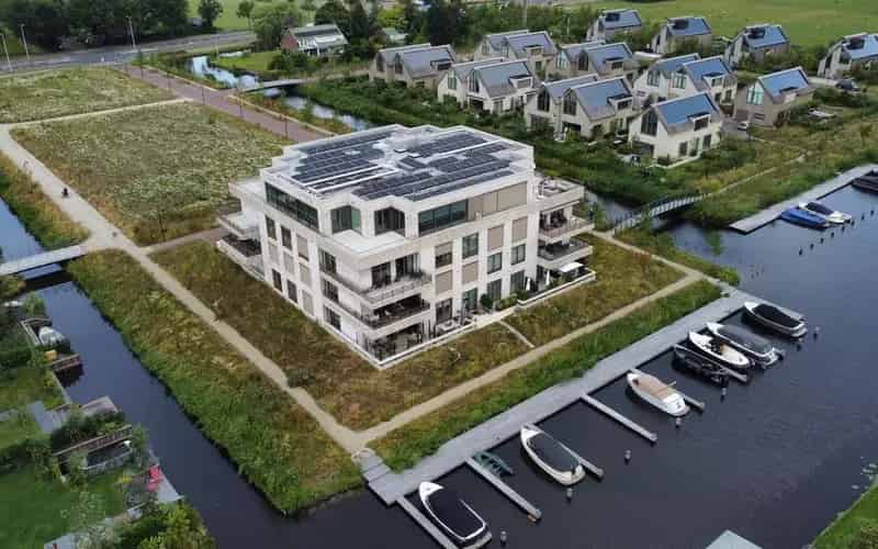 Luxe Appartement Voorschoten Prive Ligplaats 2 Parkeren