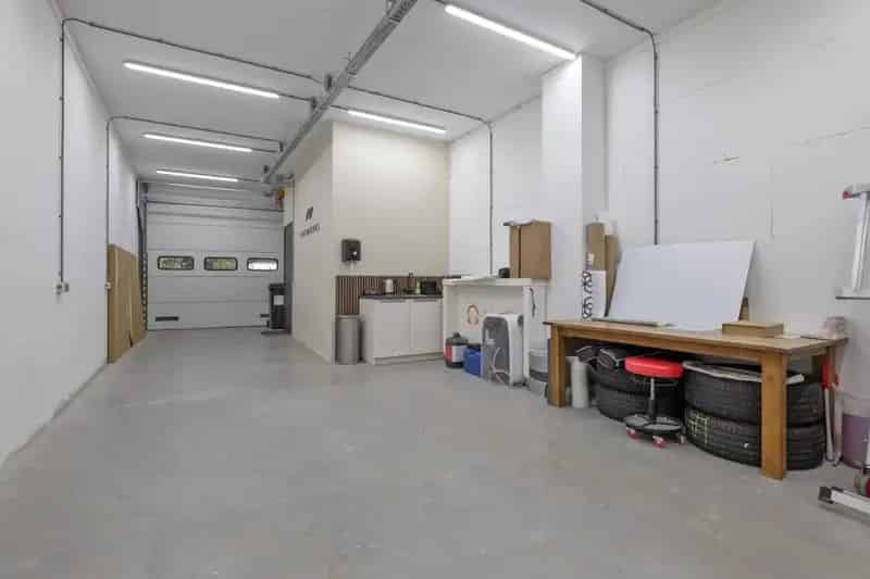 Bedrijfsruimte Weesp 143m²  -  Duurzaam -  2 parkeerplaatsen