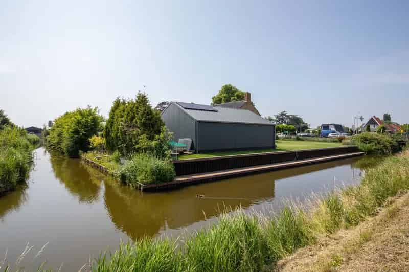 Twee Onder Een Kapwoning Aalsmeer 1194m2 Perceel Ruime Garage
