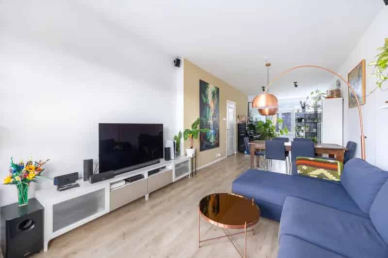 Gerenoveerd 3 kamer appartement Voorburg Noord 82m2