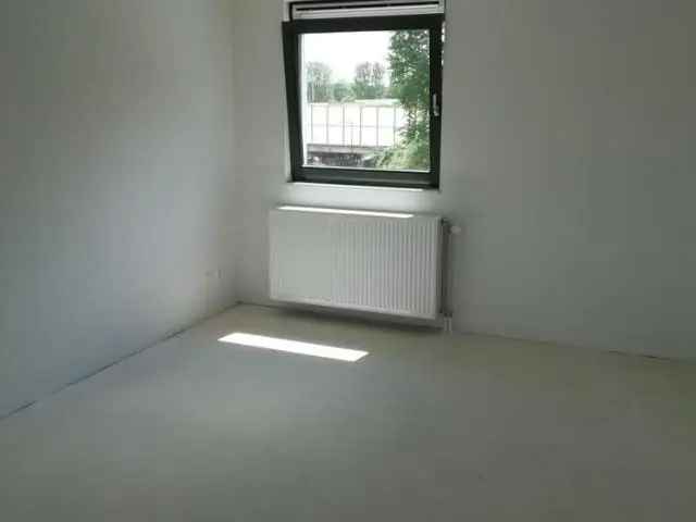 Tussenwoning Amsterdam Zuidoost 122m2 3 slaapkamers Tuin Parkeervergunning
