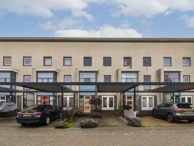 Ruime gezinswoning 6 slaapkamers Almere energielabel A