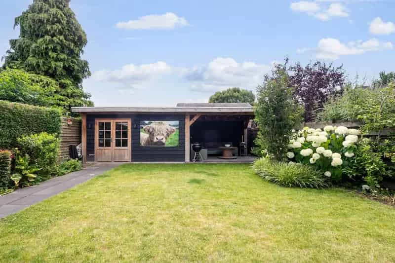 Moderne Tweekapper Didam - Instapklaar - 3 Slaapkamers - Royale Tuin