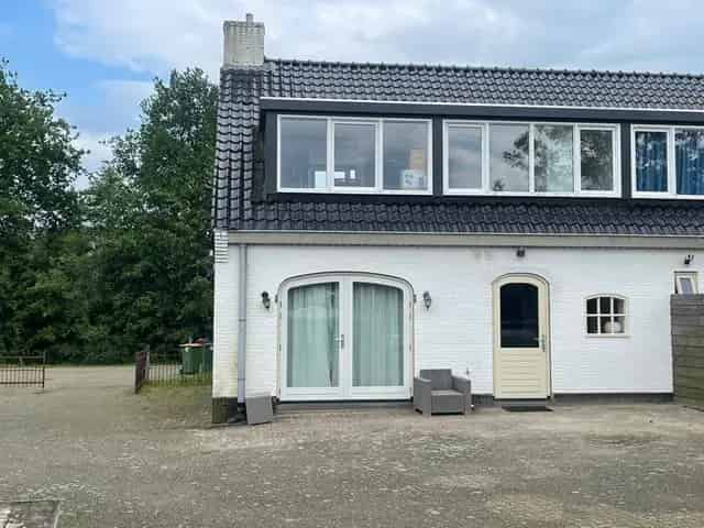 Hoekwoning Breda 4 Kamers 130m2 Huur
