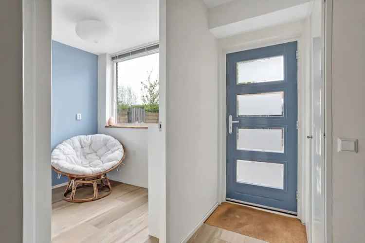 Gerenoveerde Hoekwoning Voorburg 5 slaapkamers Ruime Tuin Aan Het Water