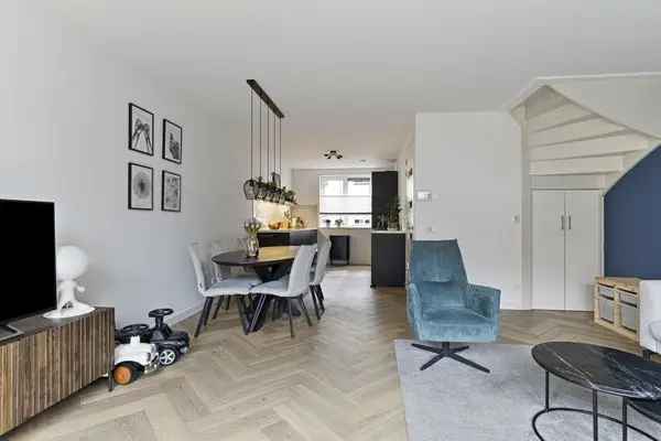 Tussenwoning De Nieuwe Kaai 3 slaapkamers moderne keuken