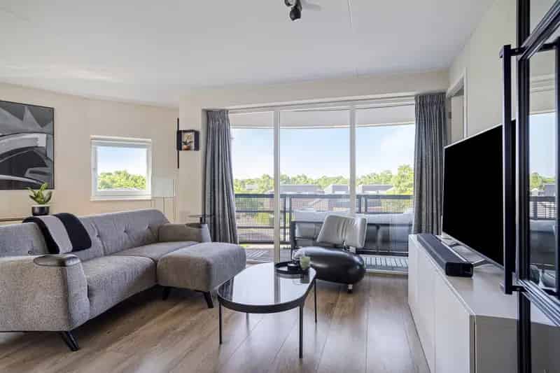 Appartement Nieuwland: Instapklaar Starterappartement met Uitzicht