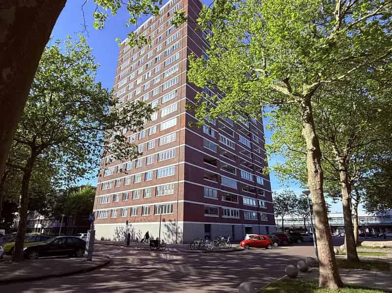 Amsterdam Noord 3 Slaapkamers - Instapklaar Appartement
