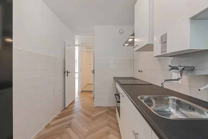 2 Kamer Appartement Den Haag Leyenburg Gerenoveerd