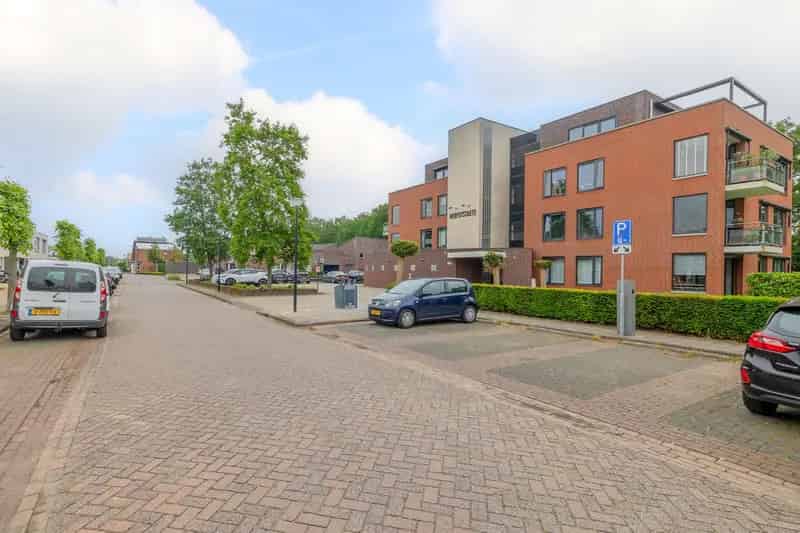 Penthouse Appartement Waalwijk Ruim Dakterras Uitzicht