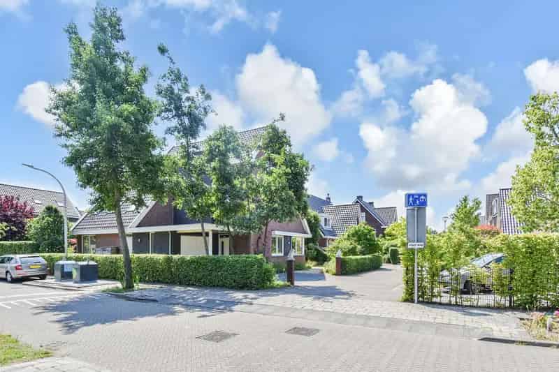 Luxe Villa te Koop Nootdorp 4 slaapkamers 2 badkamers