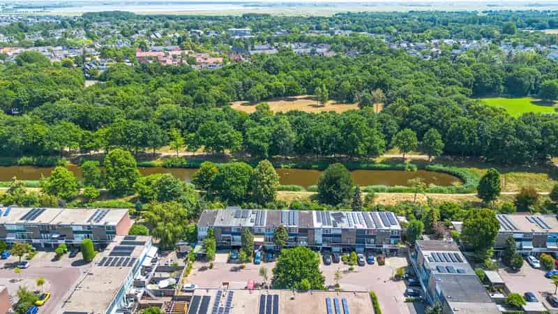 Huis te koop Huizen: Ruime moderne woning nabij Stadspark