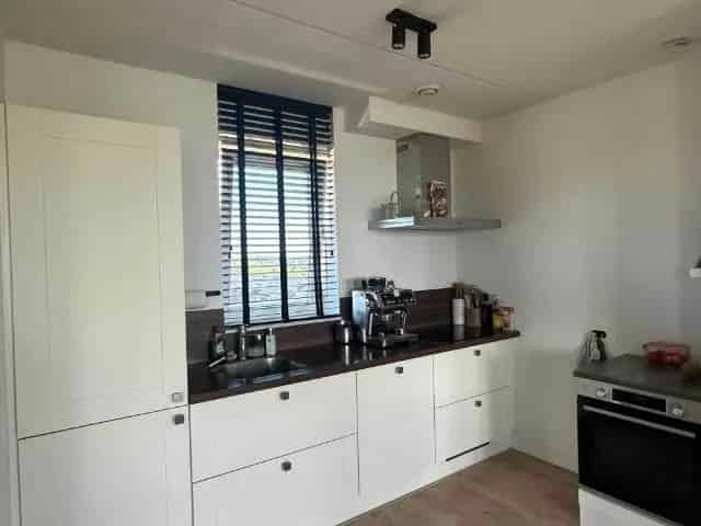 Appartement in Hoofddorp, Manteling