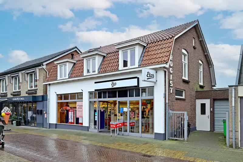 Winkelruimte te huur Putten: 338m², A1 locatie, Dorpscentrum
