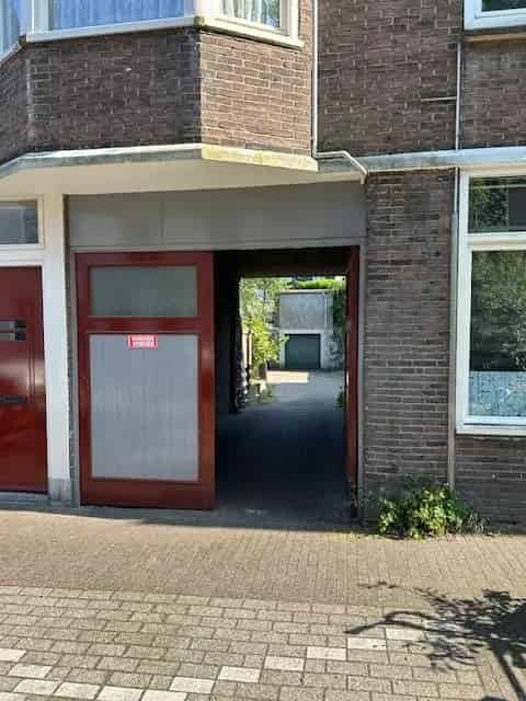 Loods te koop Arnhem Van Spaenstraat Opslag Stalling Auto Motor