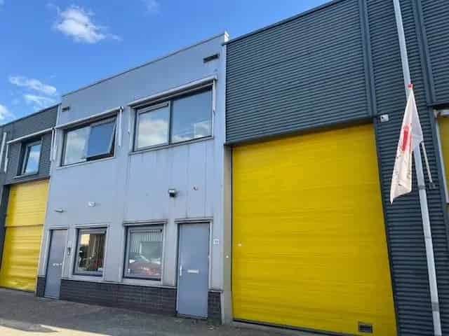 Bedrijfsruimte te huur Rijswijk 240m2