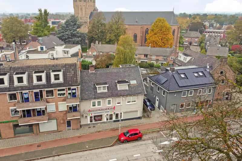 Restaurant en Bovenwoning te Koop in Elst