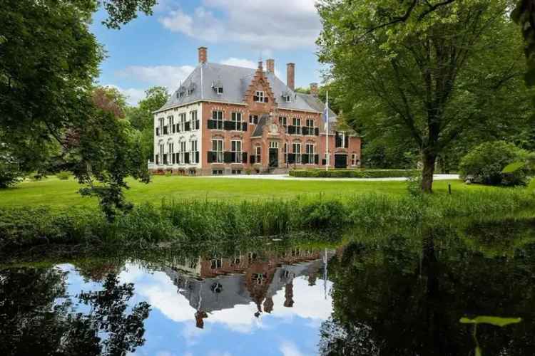Epema State Ysbrechtum 6 hectare Landgoed Monumentale Woning