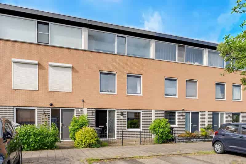5 Slaapkamers Purmerend Zuid - Ruime Tussenwoning Energielabel A