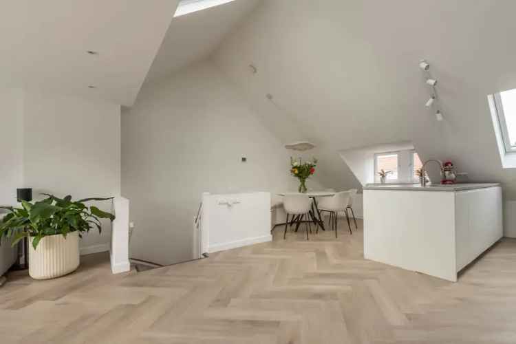Appartement Amsterdam Zuid 105m2 3 slaapkamers gerenoveerd