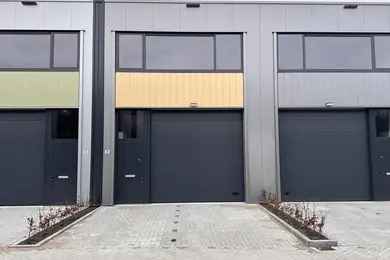 168m2 Bedrijfsruimte te Huur Tiel Newtonstraat
