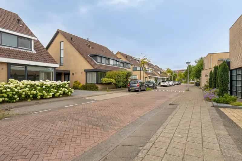 Ruime 2-onder-1-kapwoning Bergschenhoek 4 slaapkamers energielabel A