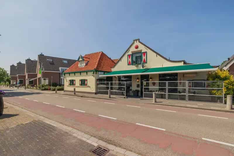 Horeca te Koop Nes aan de Amstel: Restaurant met Bedrijfswoning