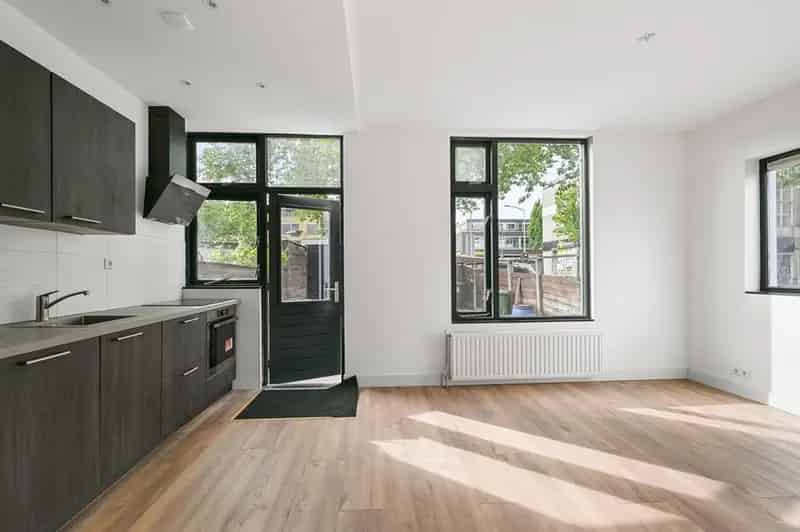 Huis Te Koop , 10, Bloemgracht, Zaandam, Noord-Holland