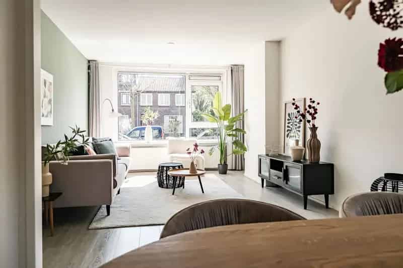 Appartement te koop Santpoort Noord: gelijkvloers wonen met tuin en garage