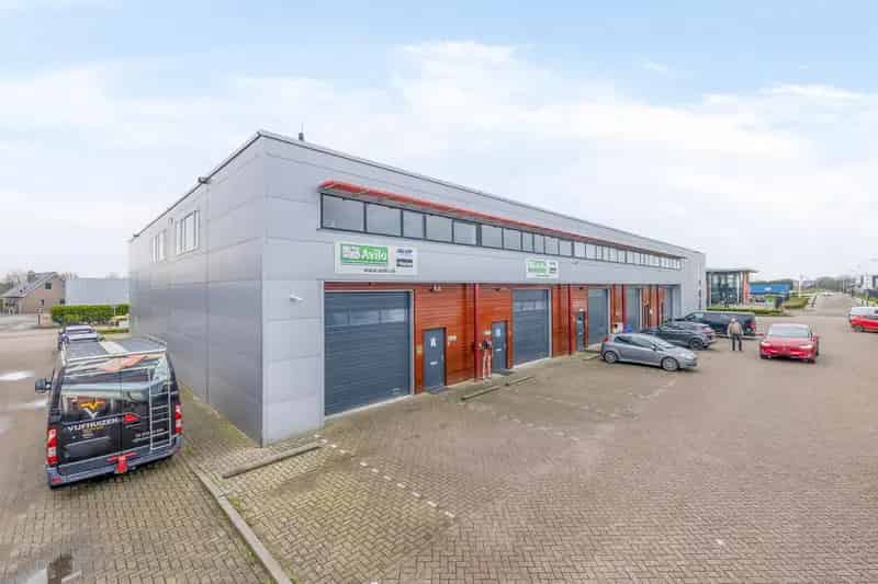 Bedrijfshal Dirksland | Zoek bedrijfshallen te koop: Watertoren 41-e 3247 CL Dirksland 