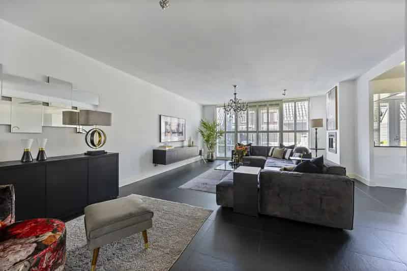 Ruim Hoekherenhuis Westwijk-Zuidwest: Familiehuis met Tuin
