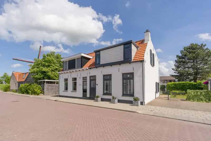 Twee Onder Een Kapwoning Oude Tonge 97m2 Diepe Tuin 3 Parkeren