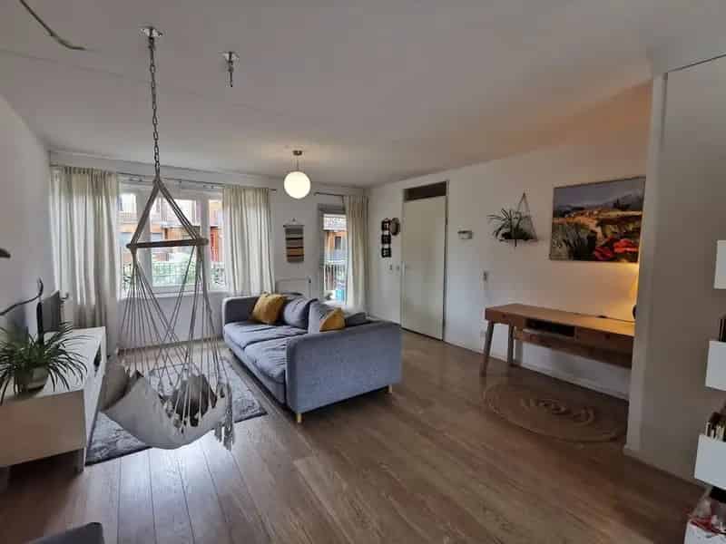 Ruim 3 Kamer Appartement Amsterdam Parkeerplek