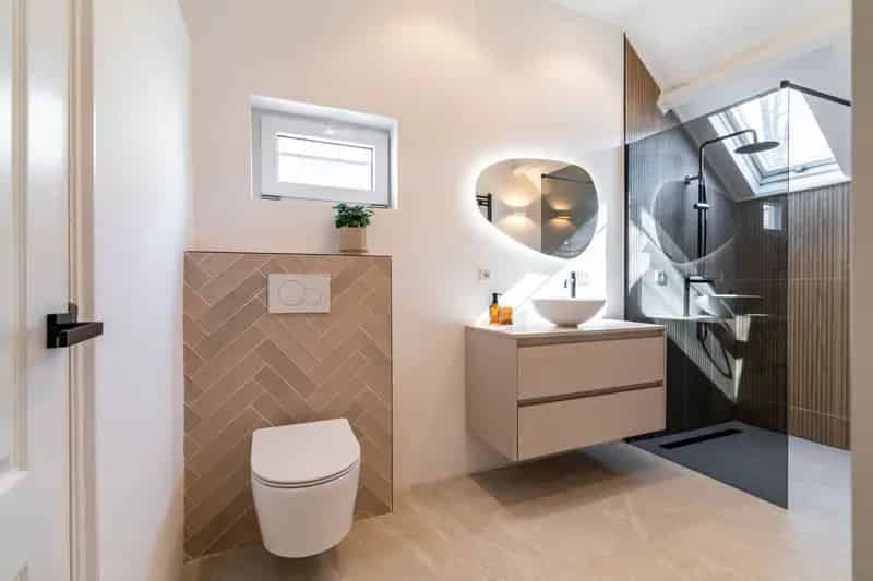 Huis te koop Sumatrastraat Den Haag  Gerenoveerde Hofjeswoning