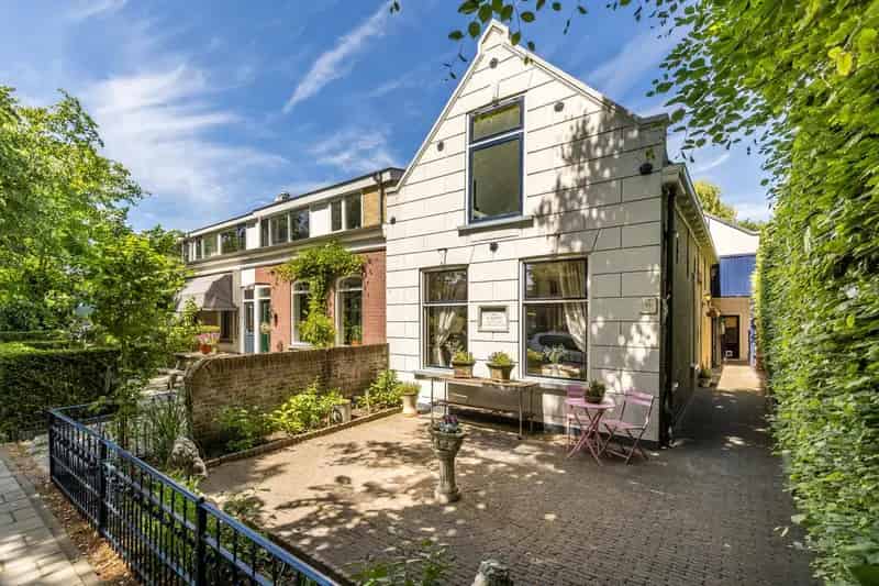 Huis te koop Kerklaan Schiedam: 160m2 woning met tuin