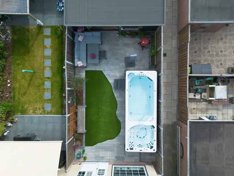 Instapklare Hoekwoning 4 Slaapkamers Zwembad Jacuzzi