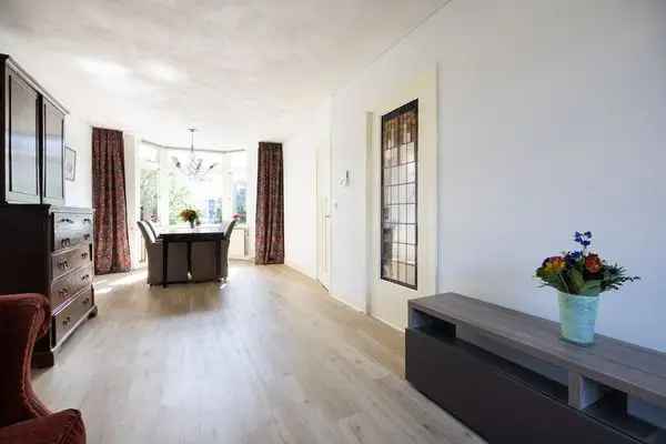 Hoekwoning Haarlem Kleverpark 5 slaapkamers te moderniseren